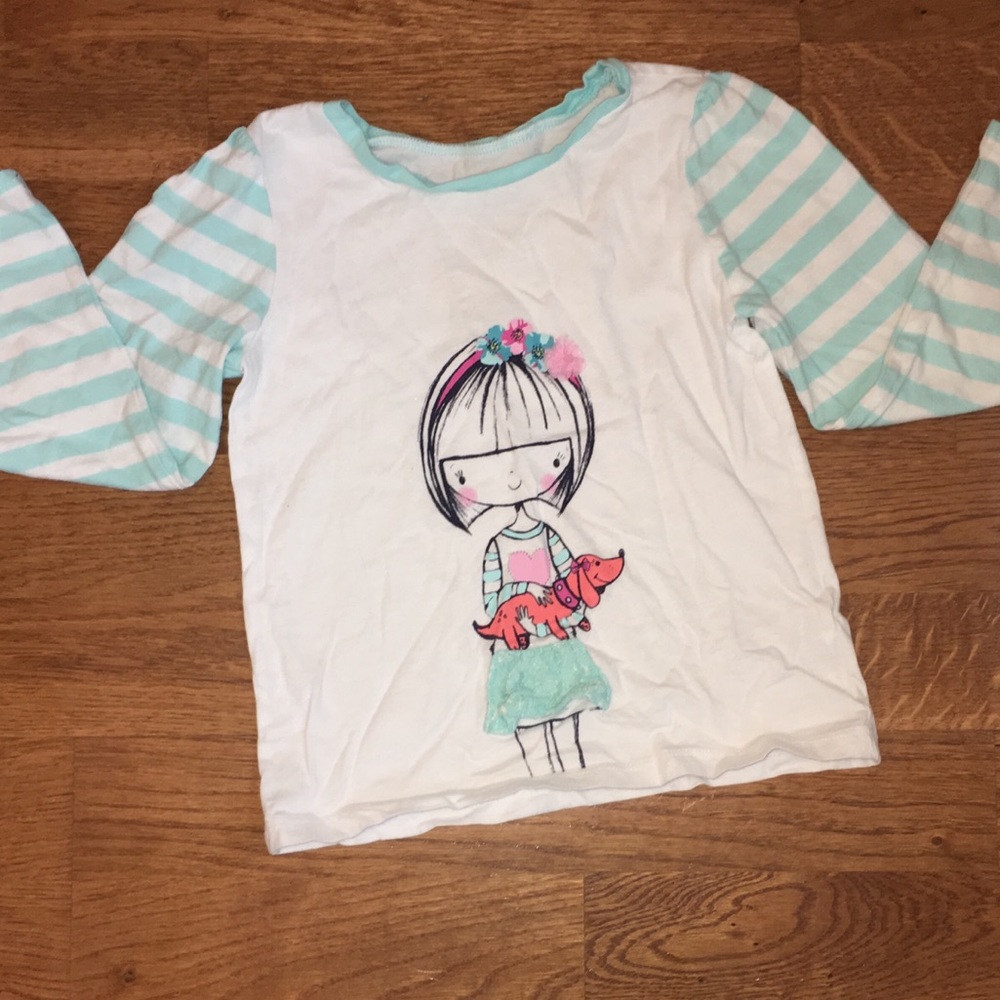Long white sleeve shirt